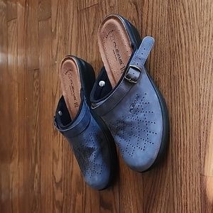 Flexus Blue Italian Leather Clogs Slides Shoes Women's Size 42